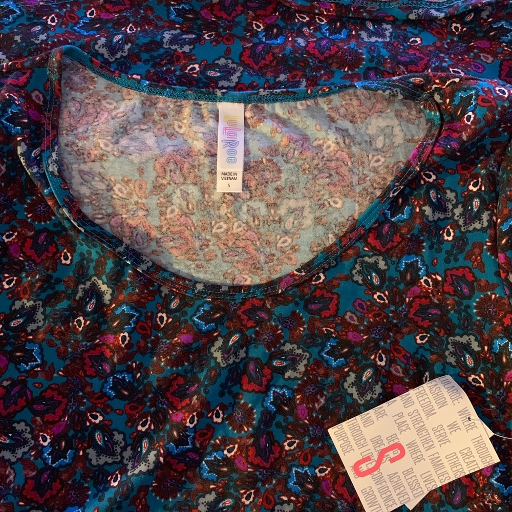 Lularoe classic t